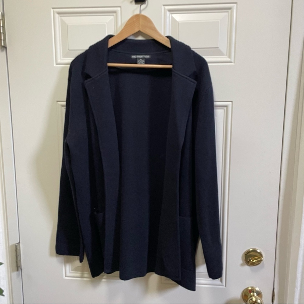 Two Twenty Five Navy wool blend long line sweater Blazer XL